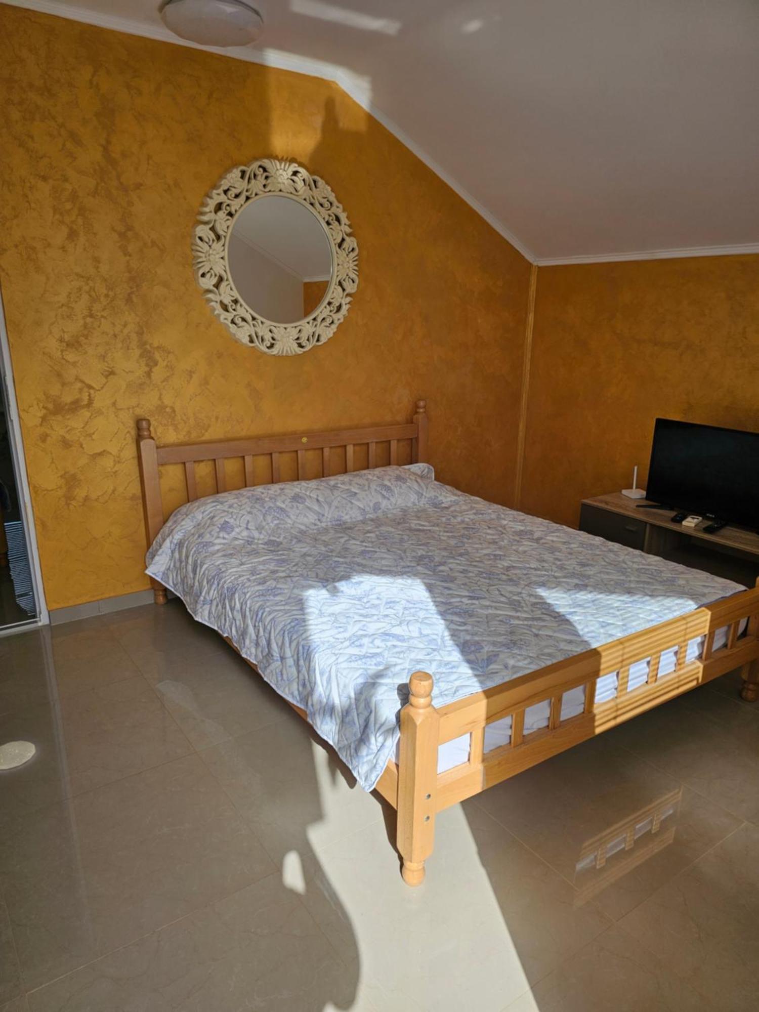 Apartmani Vila Ebra Utjeha Ngoại thất bức ảnh
