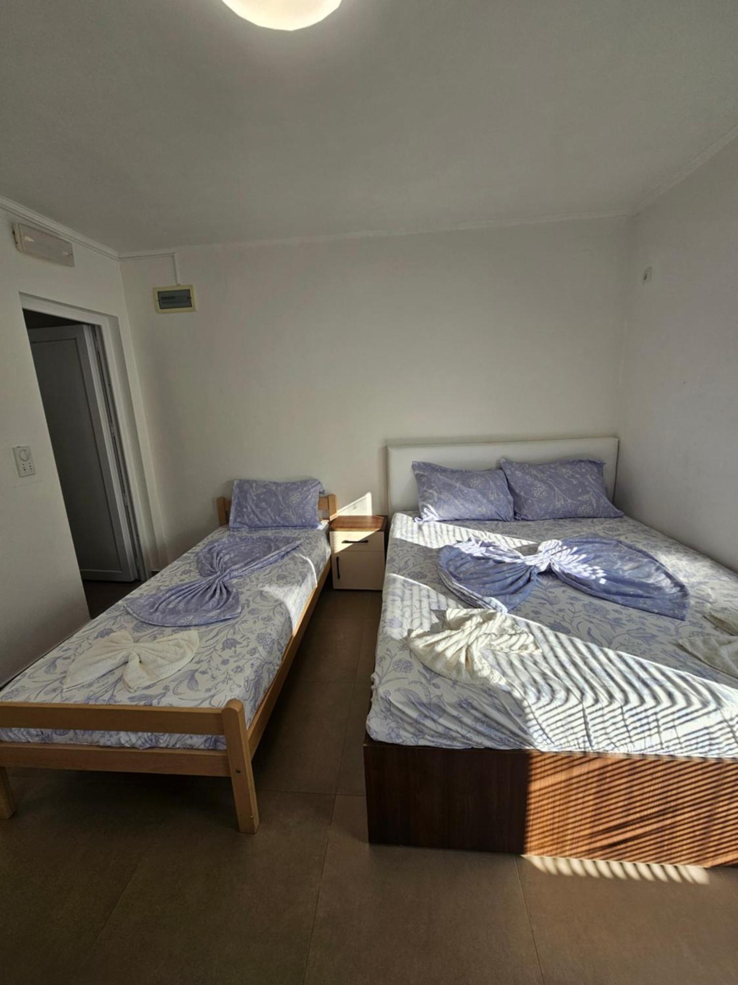 Apartmani Vila Ebra Utjeha Ngoại thất bức ảnh